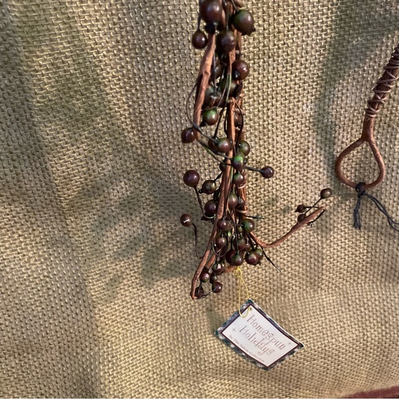 3 Garlands Primitive Berry for Farmhouse, Cottage and Rustic Mantel, set of 3 - Picture 10 of 10